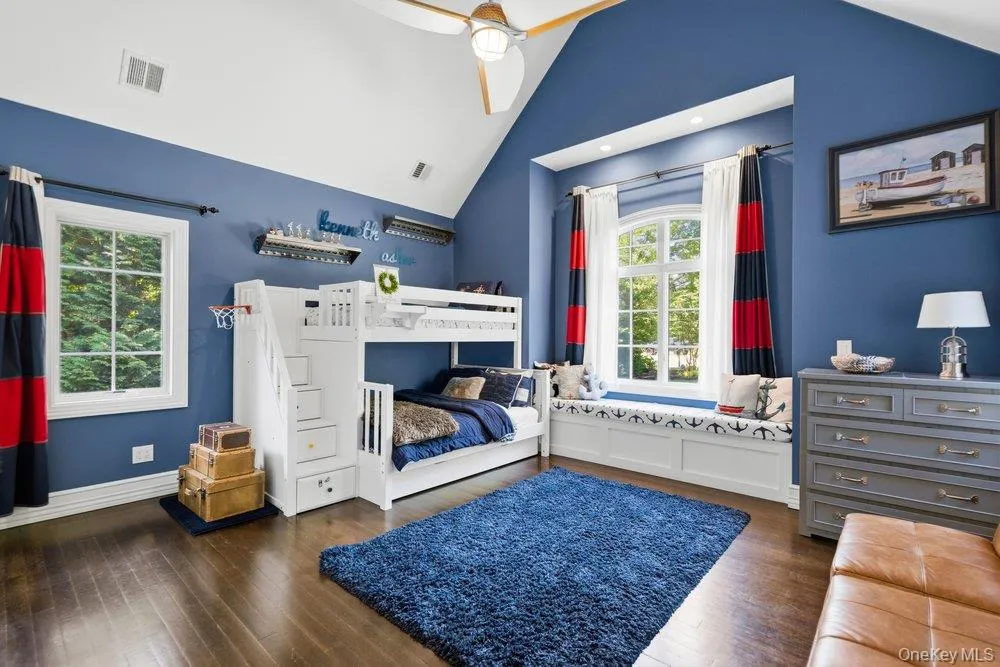5 Buckingham Court Muttontown, NY 11791