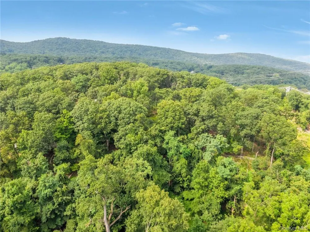 3 Katavolos Drive /160-162 Mott Farm Road Tomkins Cove, NY 10980