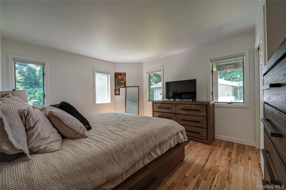 81 Manor Lane Jamesport, NY 11947