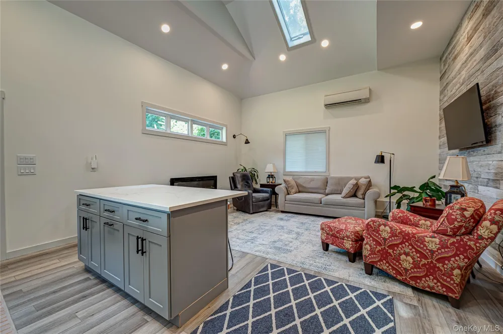 81 Manor Lane Jamesport, NY 11947