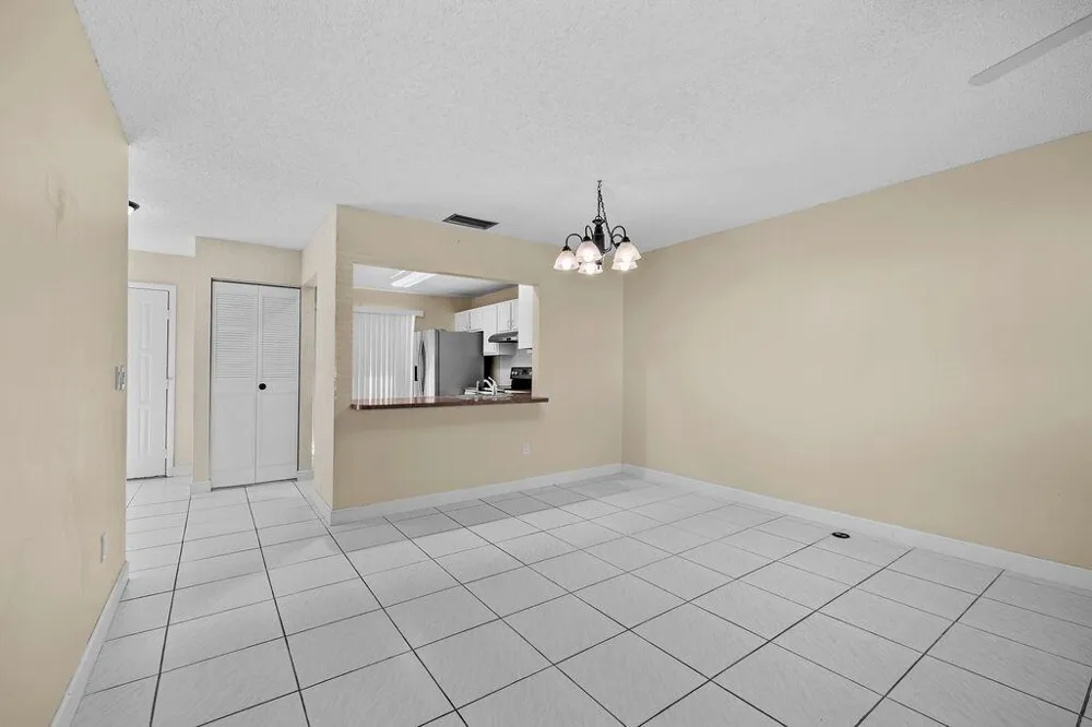 191 Mastic Tree Court Royal Palm Beach, FL 33411