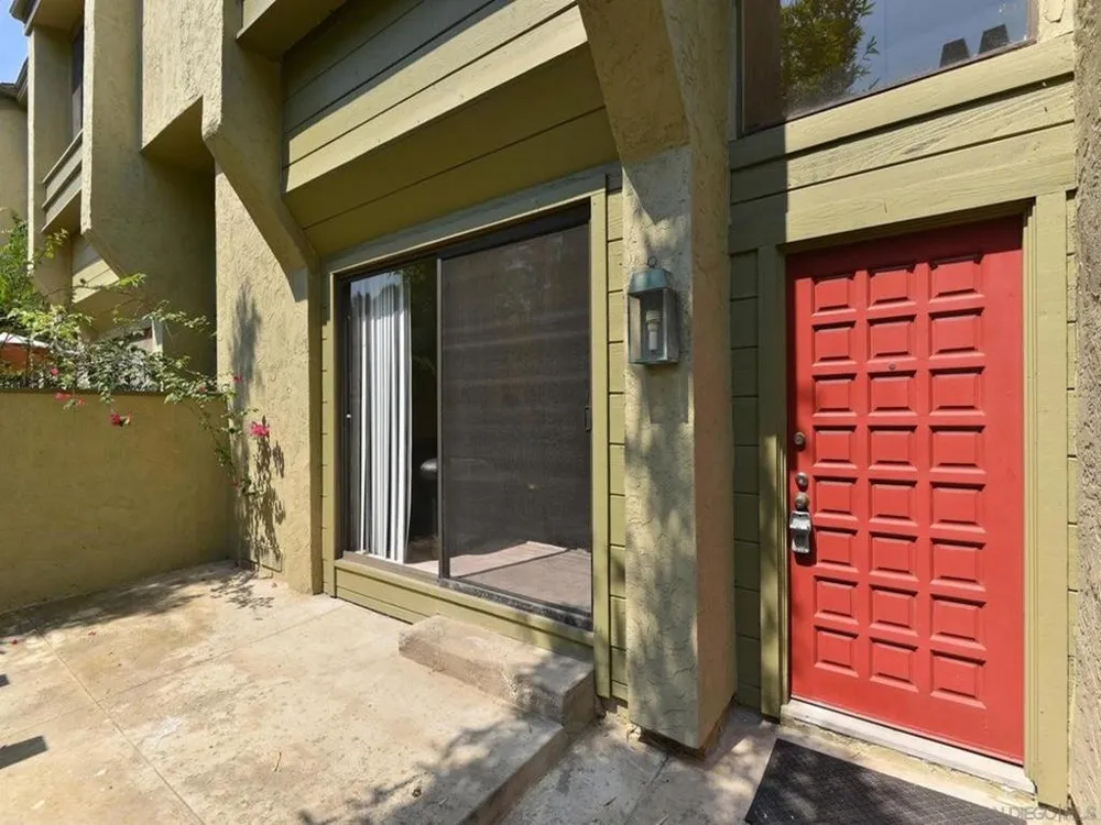 3211 Caminito Eastbluff ##9 La Jolla, CA 92037