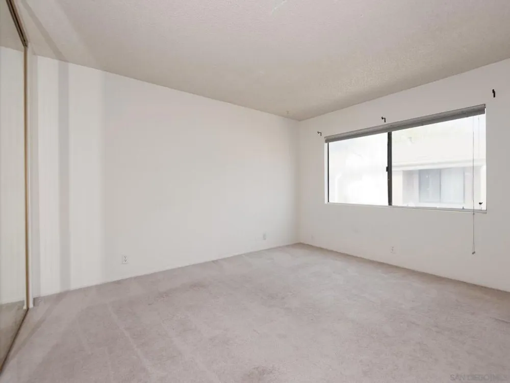 3211 Caminito Eastbluff ##9 La Jolla, CA 92037