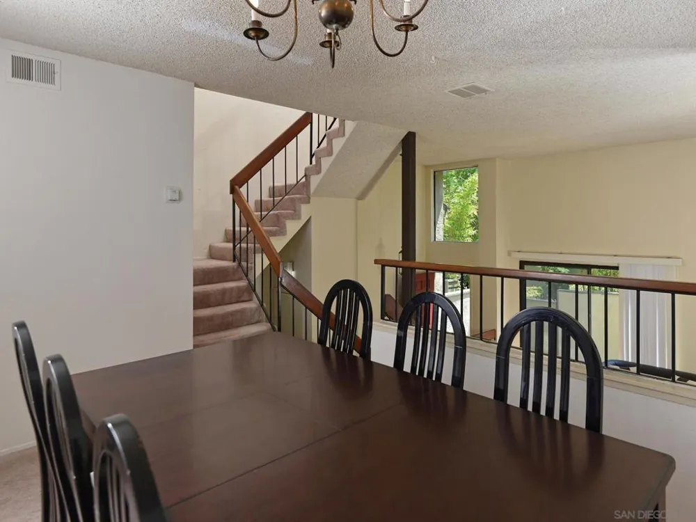 3211 Caminito Eastbluff ##9 La Jolla, CA 92037