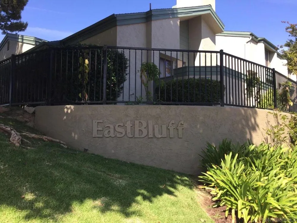 3211 Caminito Eastbluff ##9 La Jolla, CA 92037