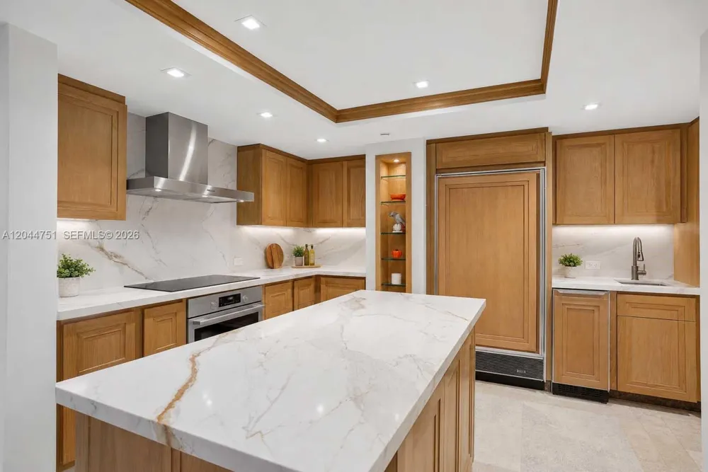 5025 Collins Ave #1103-1104-1105 Miami Beach, FL 33140