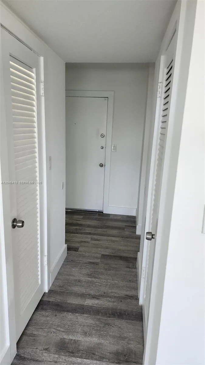 1075 93rd St #304 Bay Harbor Islands, FL 33154