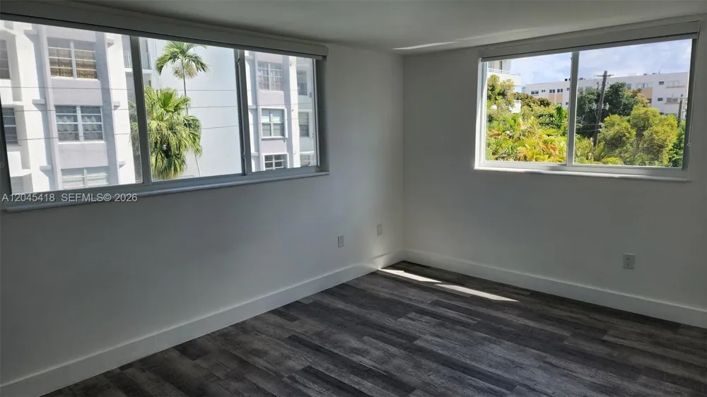 1075 93rd St #304 Bay Harbor Islands, FL 33154