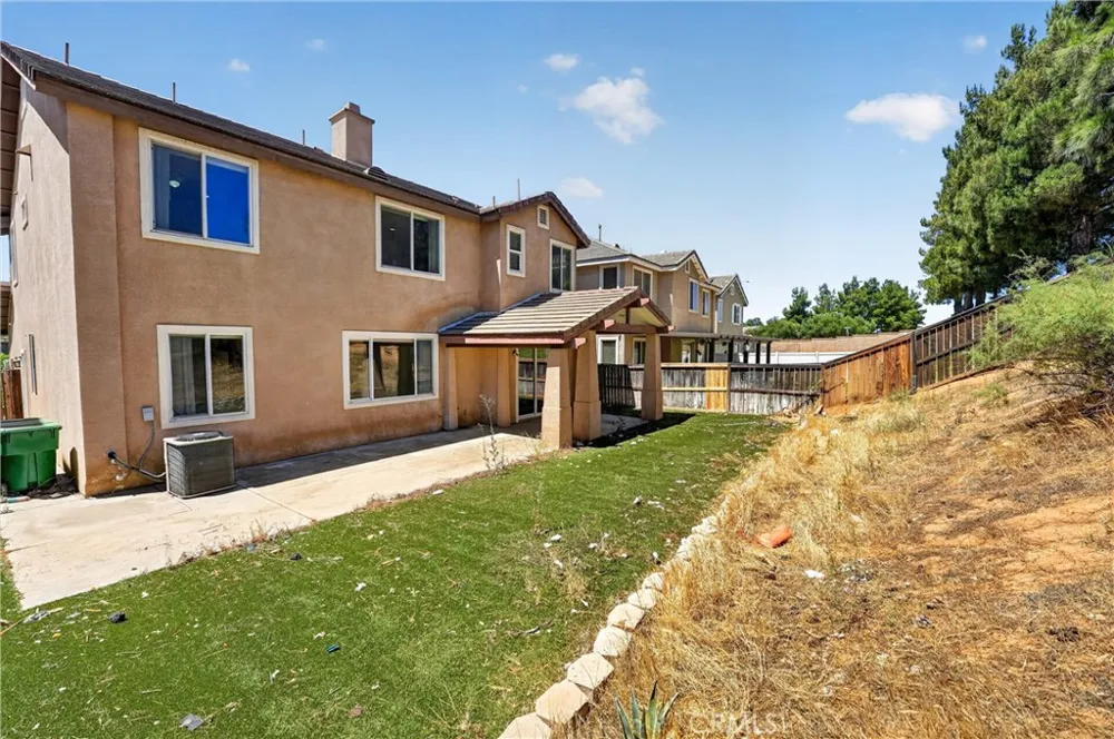 1512 Leland Beaumont, CA 92223