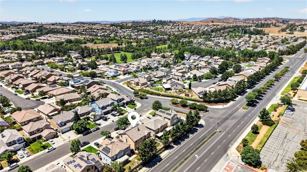 1512 Leland Beaumont, CA 92223