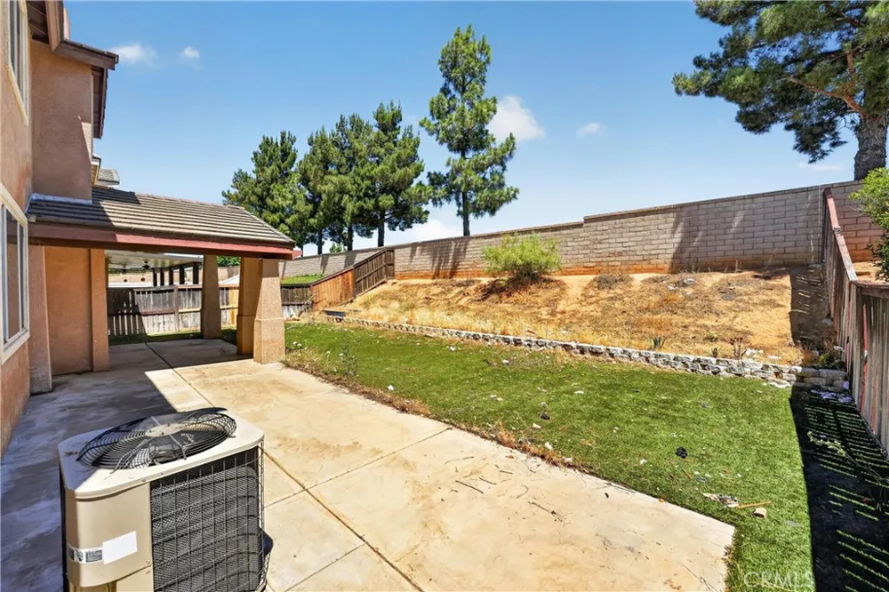 1512 Leland Beaumont, CA 92223