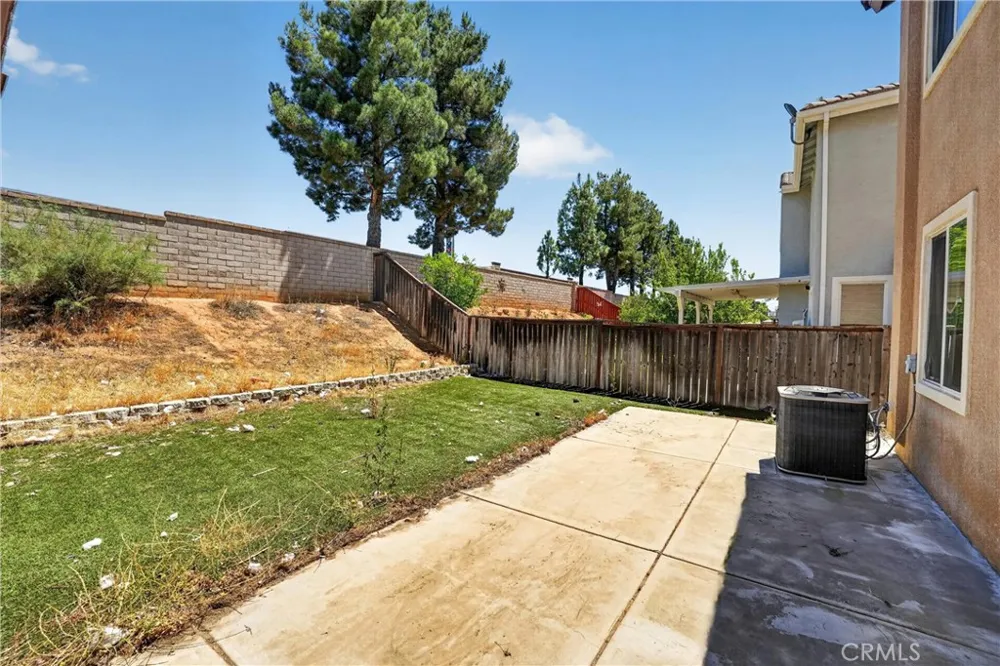 1512 Leland Beaumont, CA 92223