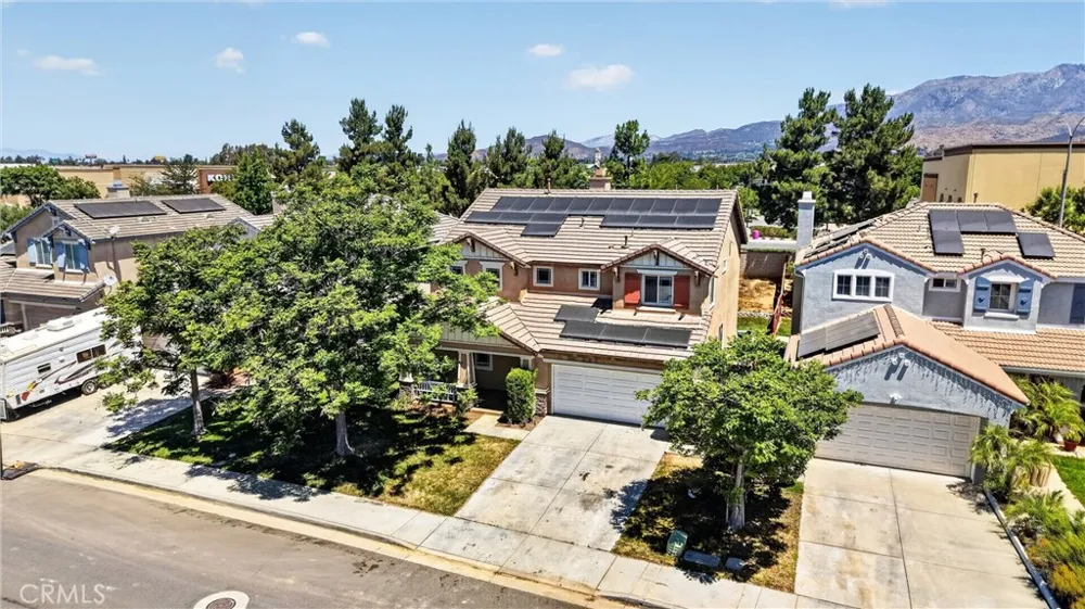 1512 Leland Beaumont, CA 92223