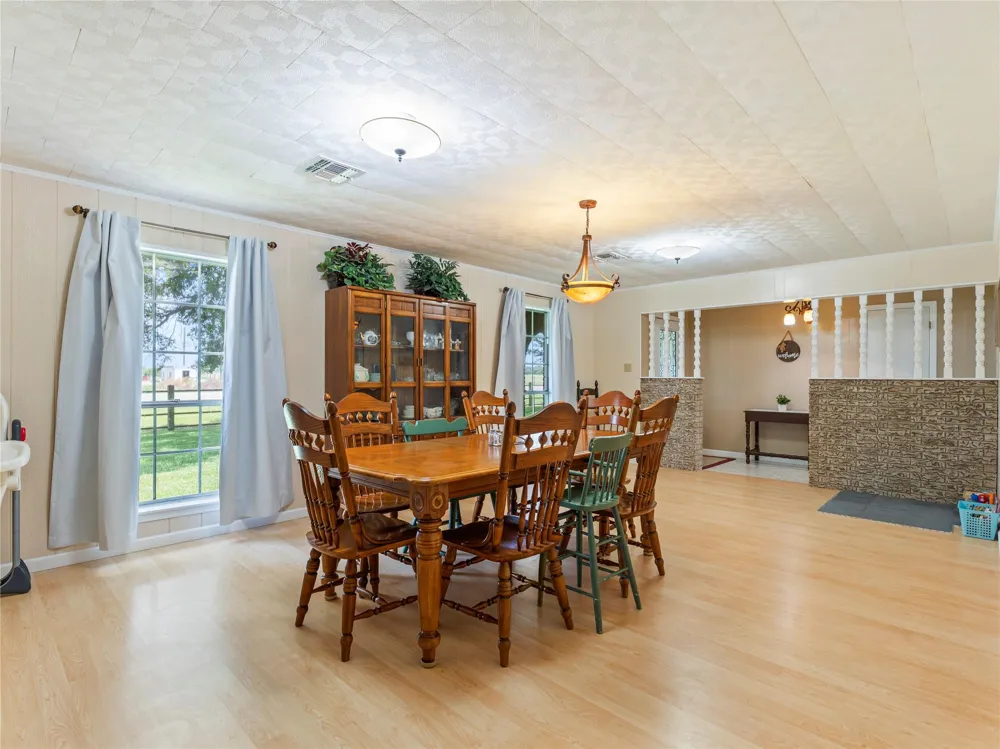 1201 Fm 1862 Blessing, TX 77419