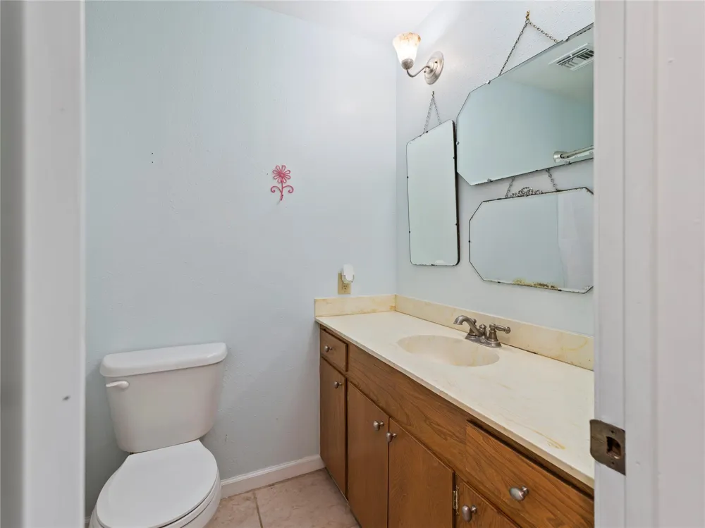 1201 Fm 1862 Blessing, TX 77419