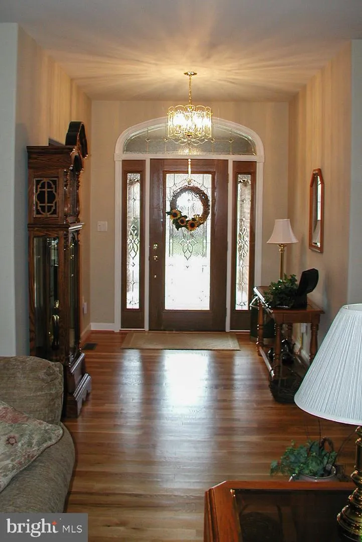 18722 FOUNTAIN TERRACE Hagerstown, MD 21742
