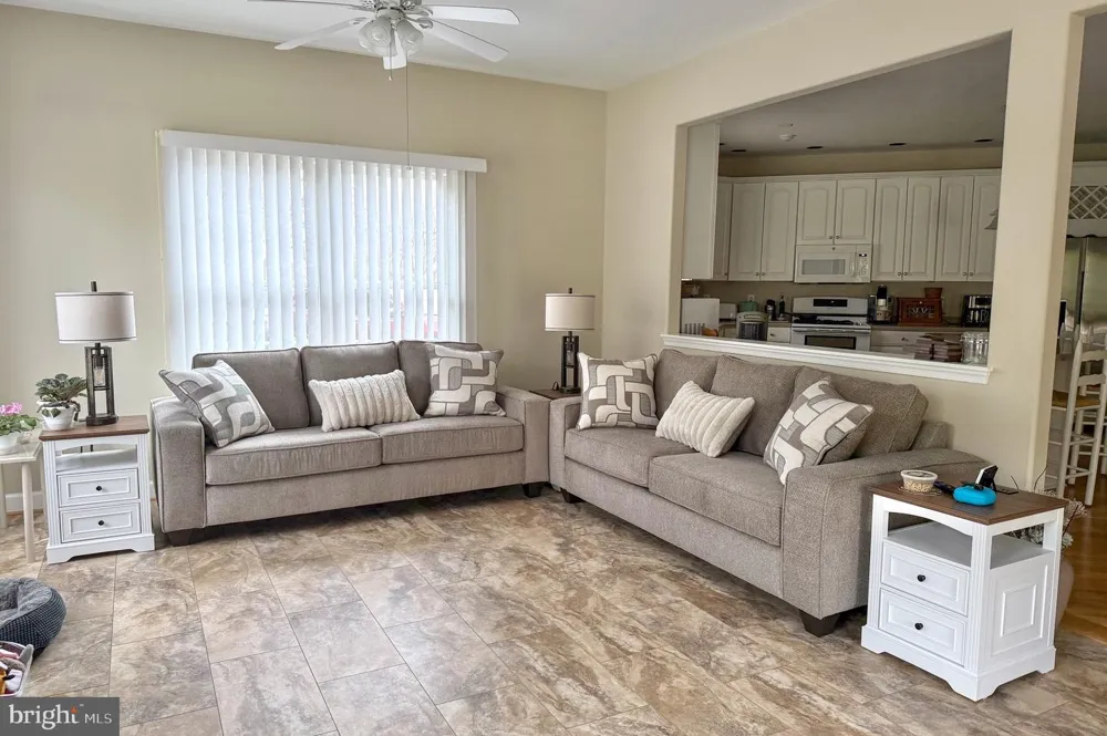 18722 FOUNTAIN TERRACE Hagerstown, MD 21742