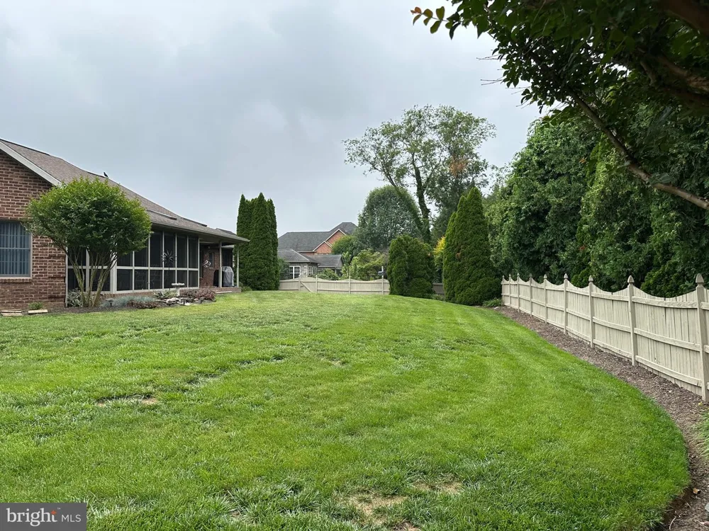 18722 FOUNTAIN TERRACE Hagerstown, MD 21742