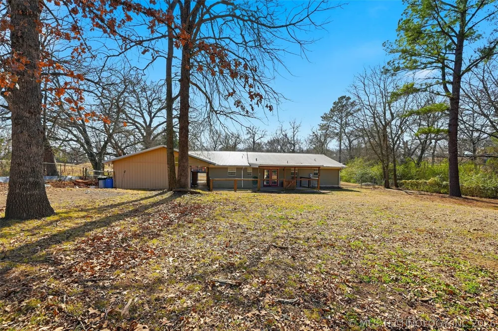 805 Harkey Tishomingo, OK 73460