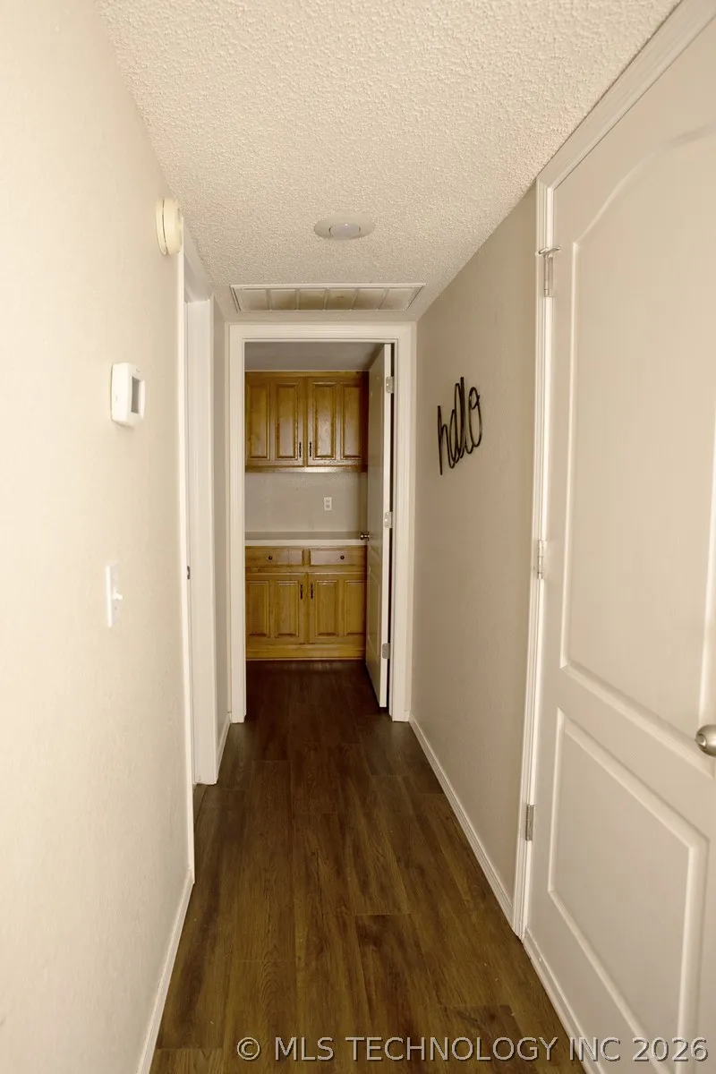 904 Hemlock Avenue Broken Arrow, OK 74012