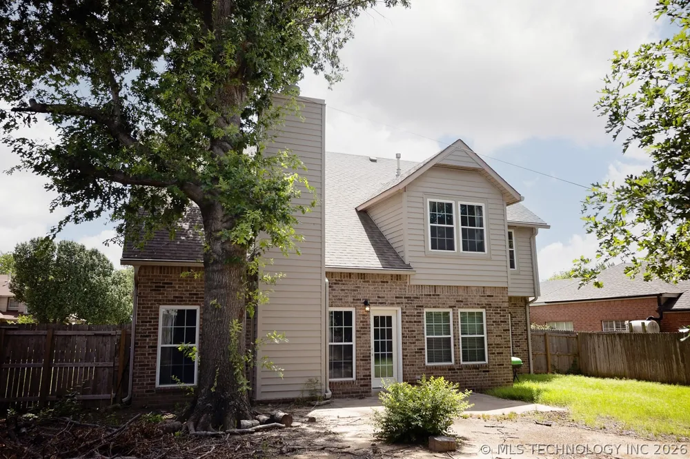 904 Hemlock Avenue Broken Arrow, OK 74012