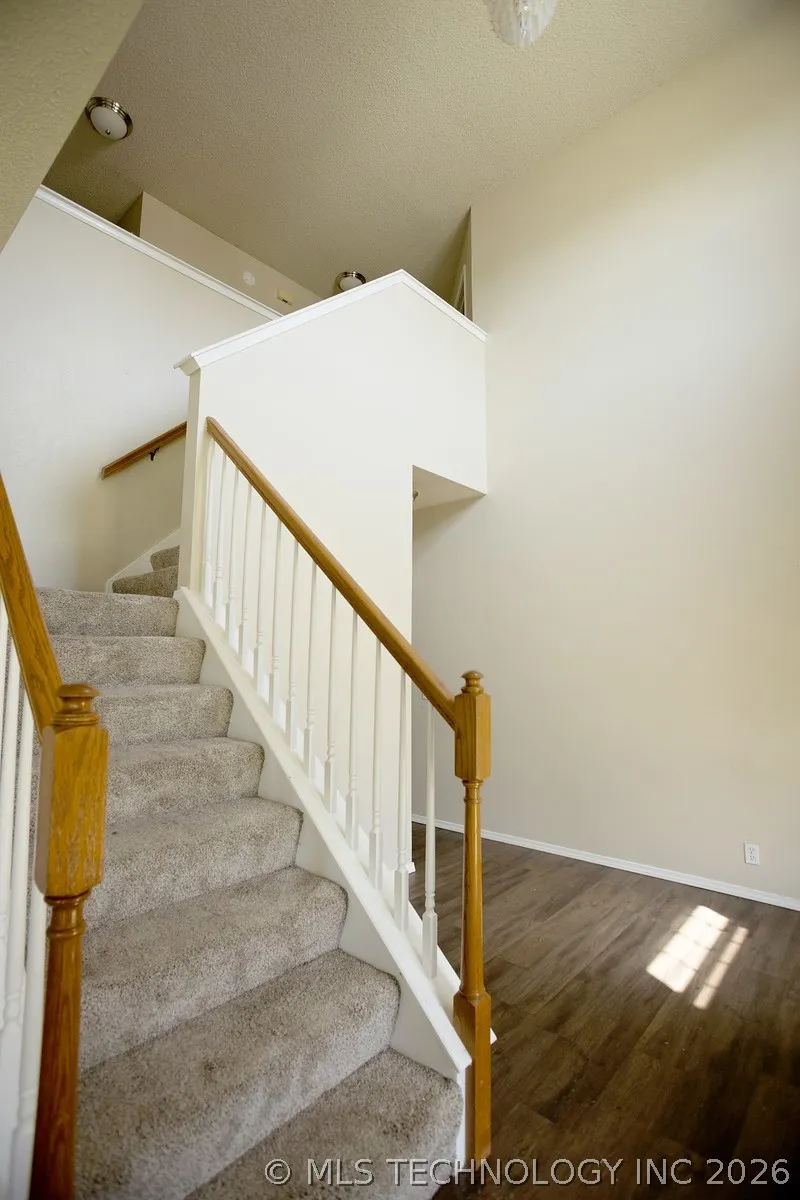 904 Hemlock Avenue Broken Arrow, OK 74012