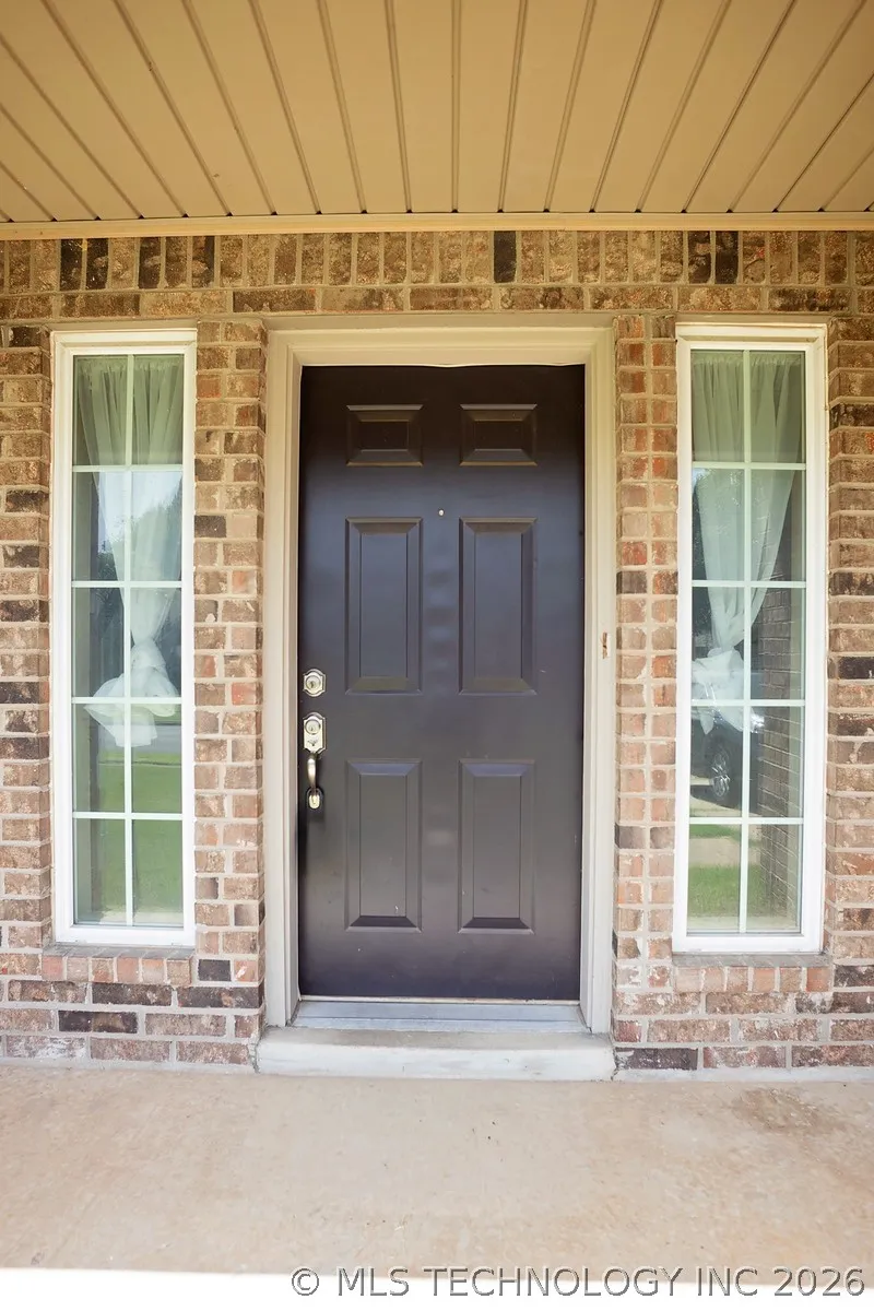 904 Hemlock Avenue Broken Arrow, OK 74012