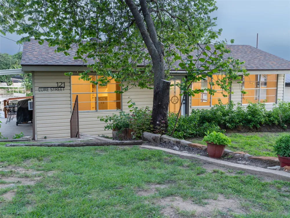 121 Lure Street Bridgeport, TX 76426