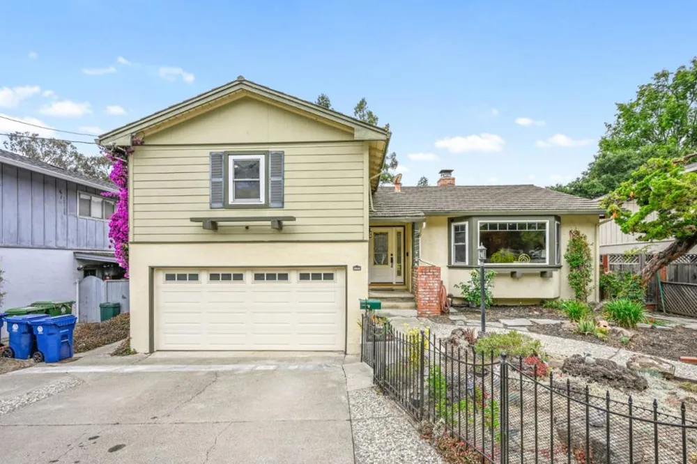 17529 Mayflower Drive Castro Valley, CA 94546