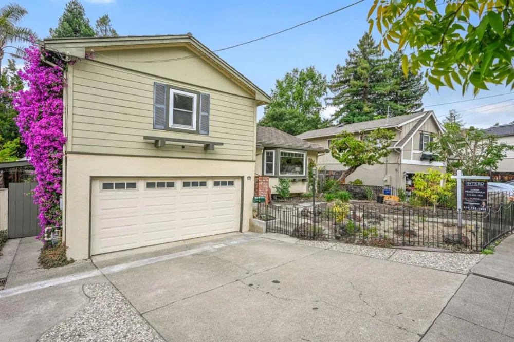 17529 Mayflower Drive Castro Valley, CA 94546