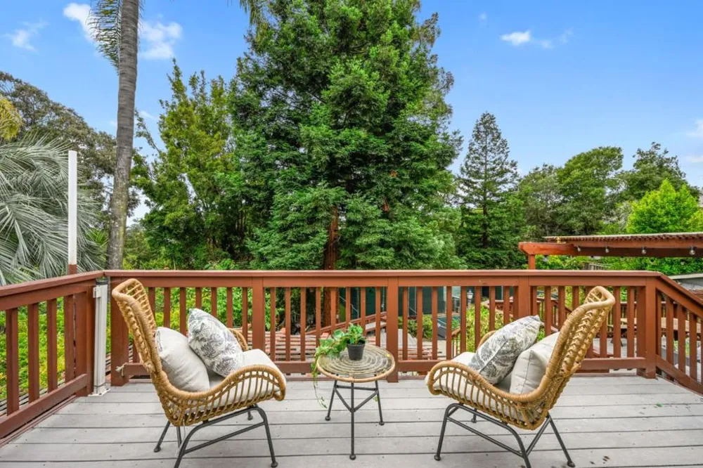 17529 Mayflower Drive Castro Valley, CA 94546