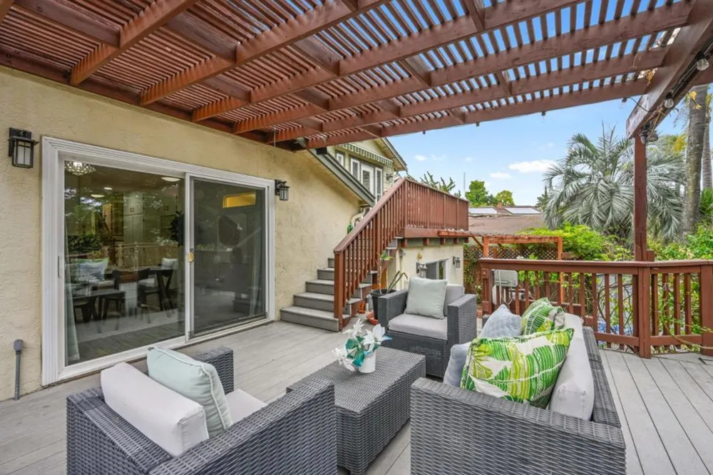 17529 Mayflower Drive Castro Valley, CA 94546