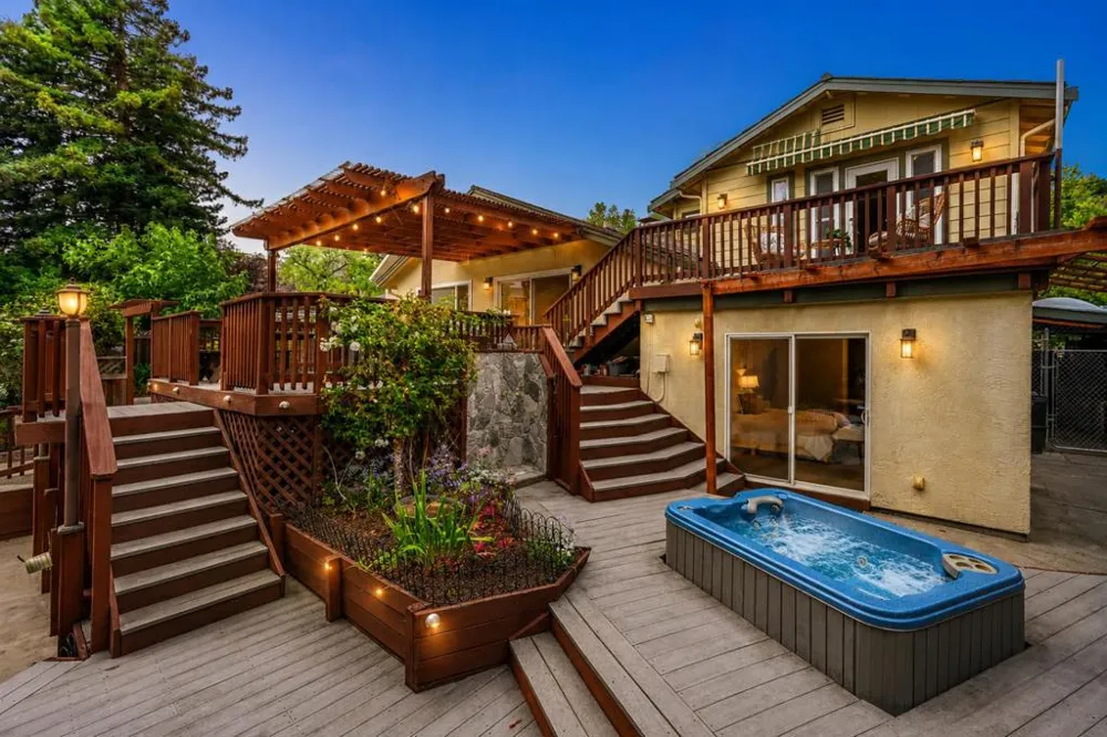 17529 Mayflower Drive Castro Valley, CA 94546