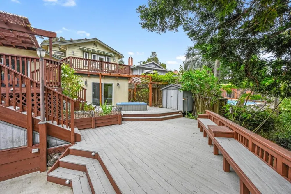 17529 Mayflower Drive Castro Valley, CA 94546