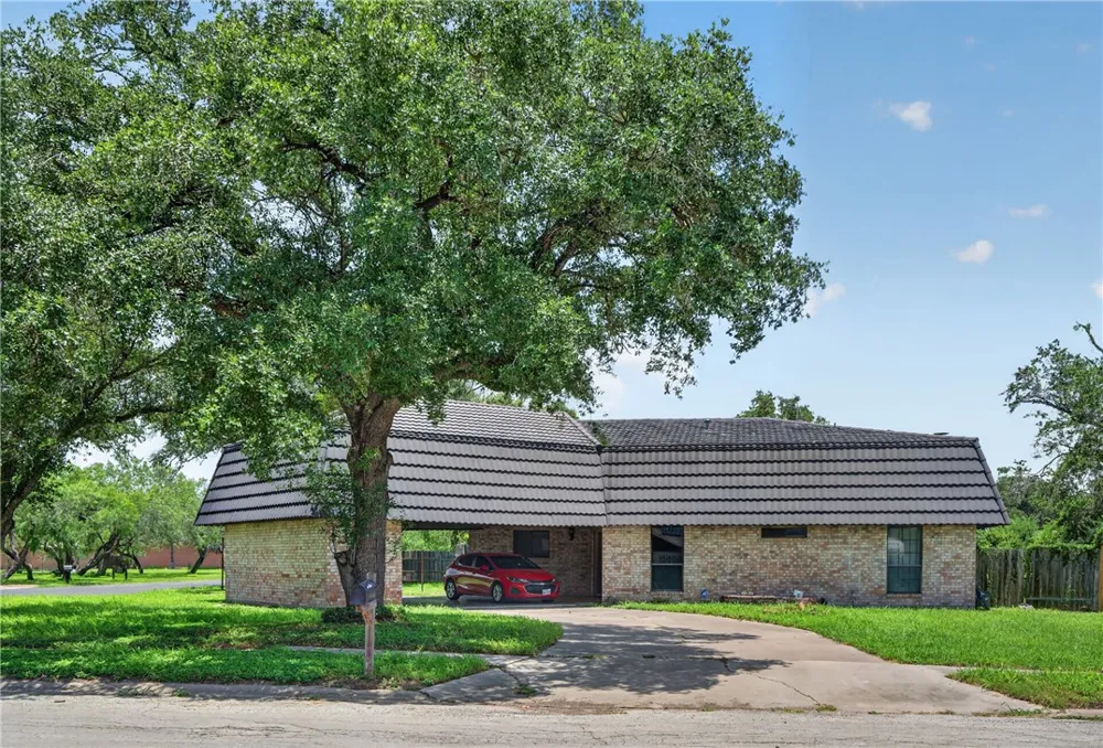 1900 South Park Street Kingsville, TX 78363