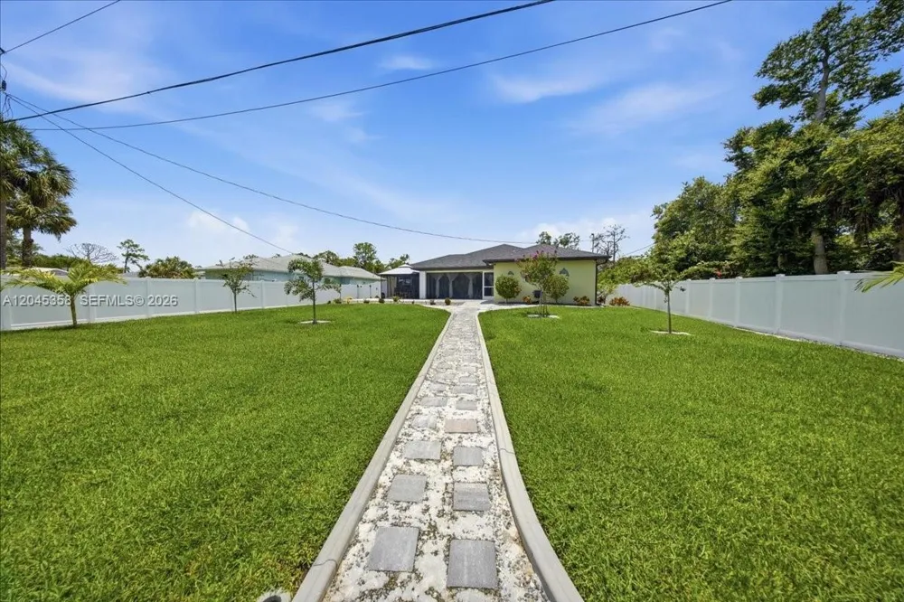 17432 Shirley Avenue Port Charlotte, FL 33948