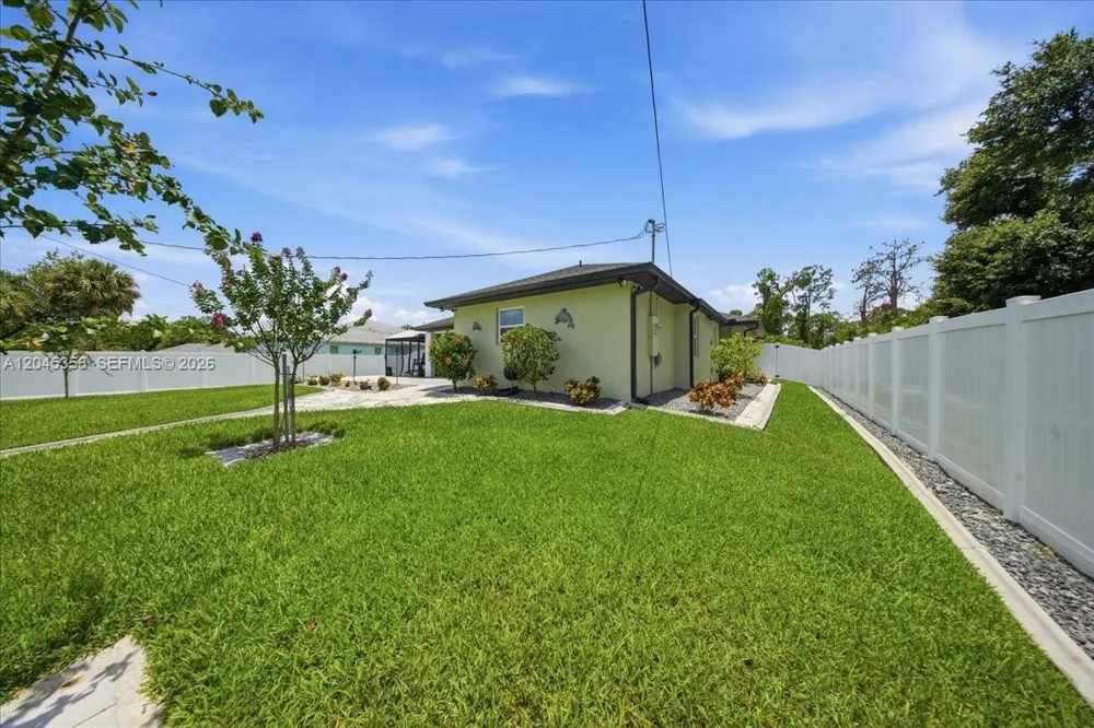 17432 Shirley Avenue Port Charlotte, FL 33948