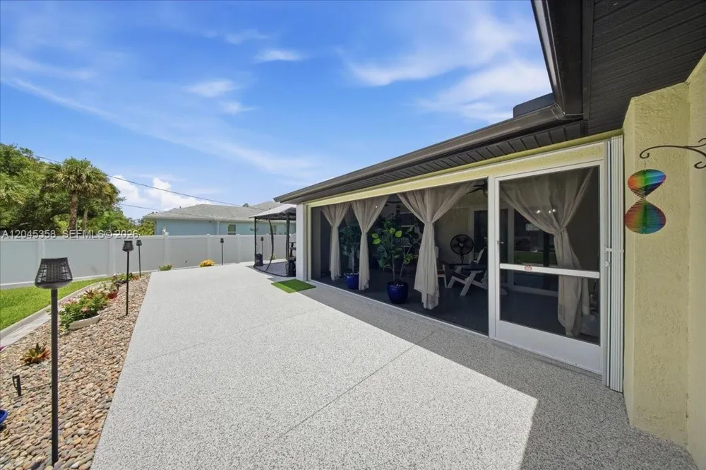17432 Shirley Avenue Port Charlotte, FL 33948