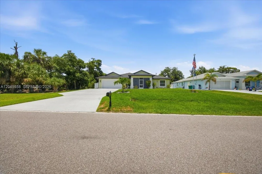 17432 Shirley Avenue Port Charlotte, FL 33948