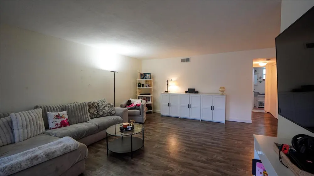 5377 SW 40th Avenue #105 Dania Beach, FL 33314