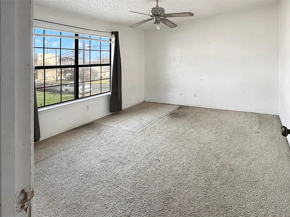 922 Fannin Street #109 Denton, TX 76201