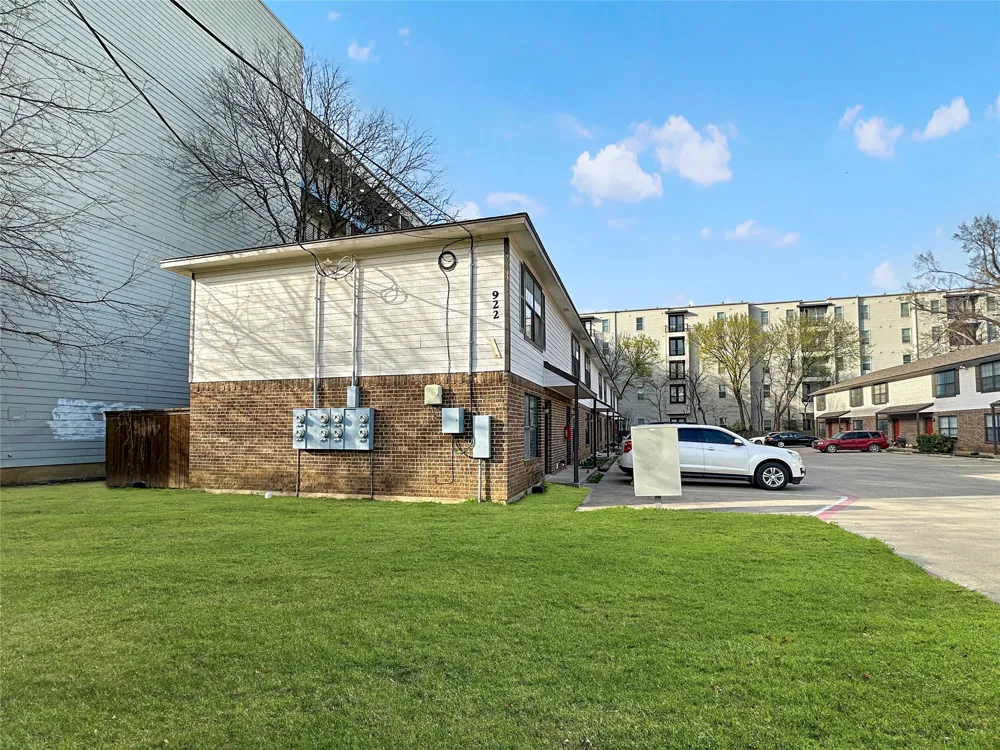922 Fannin Street #109 Denton, TX 76201