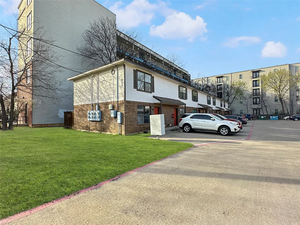 922 Fannin Street #109 Denton, TX 76201