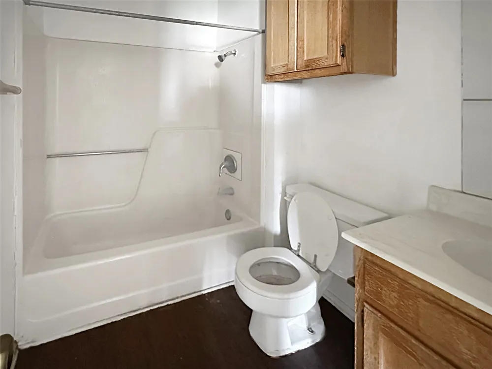 922 Fannin Street #109 Denton, TX 76201