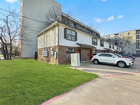 922 Fannin Street #109