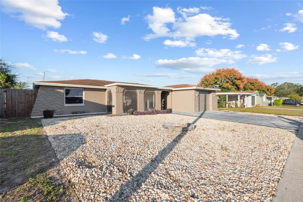 5633 ANDREA DRIVE Holiday, FL 34690