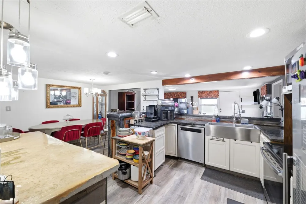 5633 ANDREA DRIVE Holiday, FL 34690