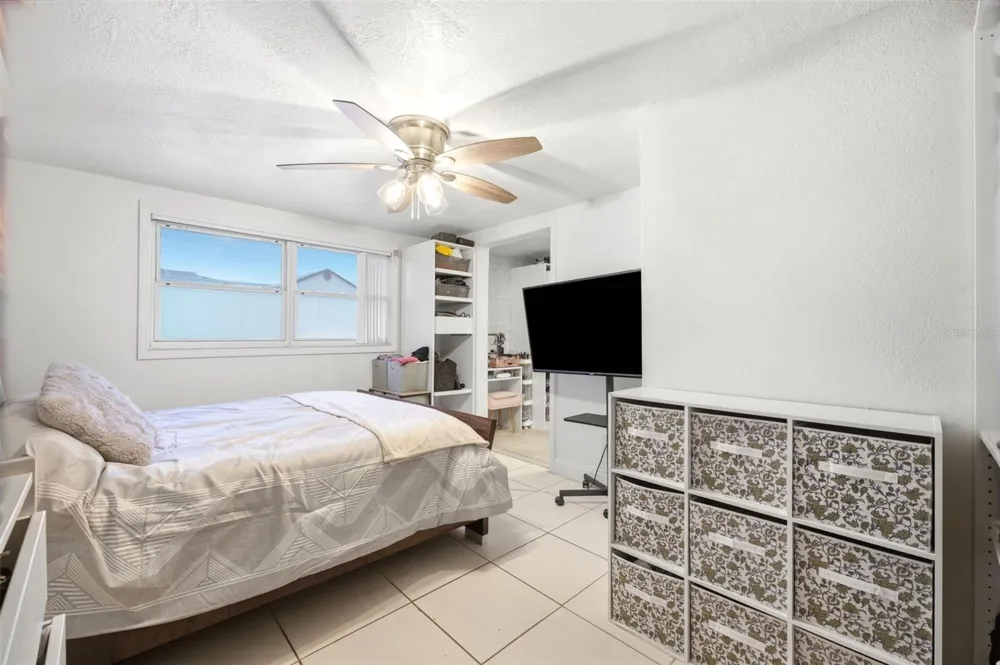 5633 ANDREA DRIVE Holiday, FL 34690