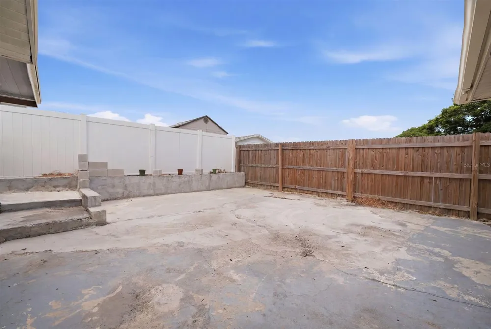 5633 ANDREA DRIVE Holiday, FL 34690