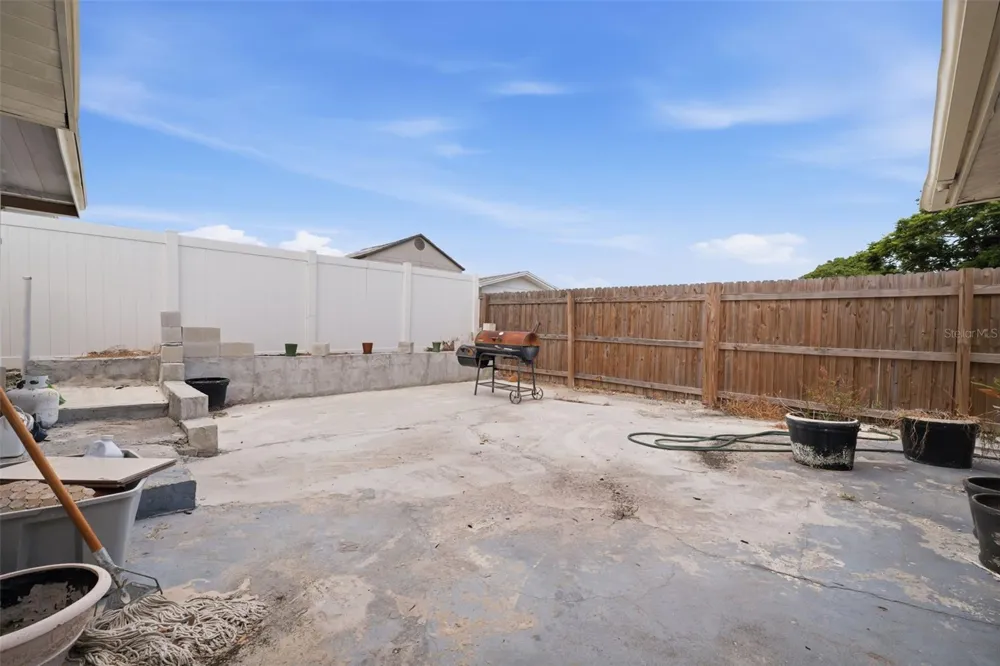5633 ANDREA DRIVE Holiday, FL 34690